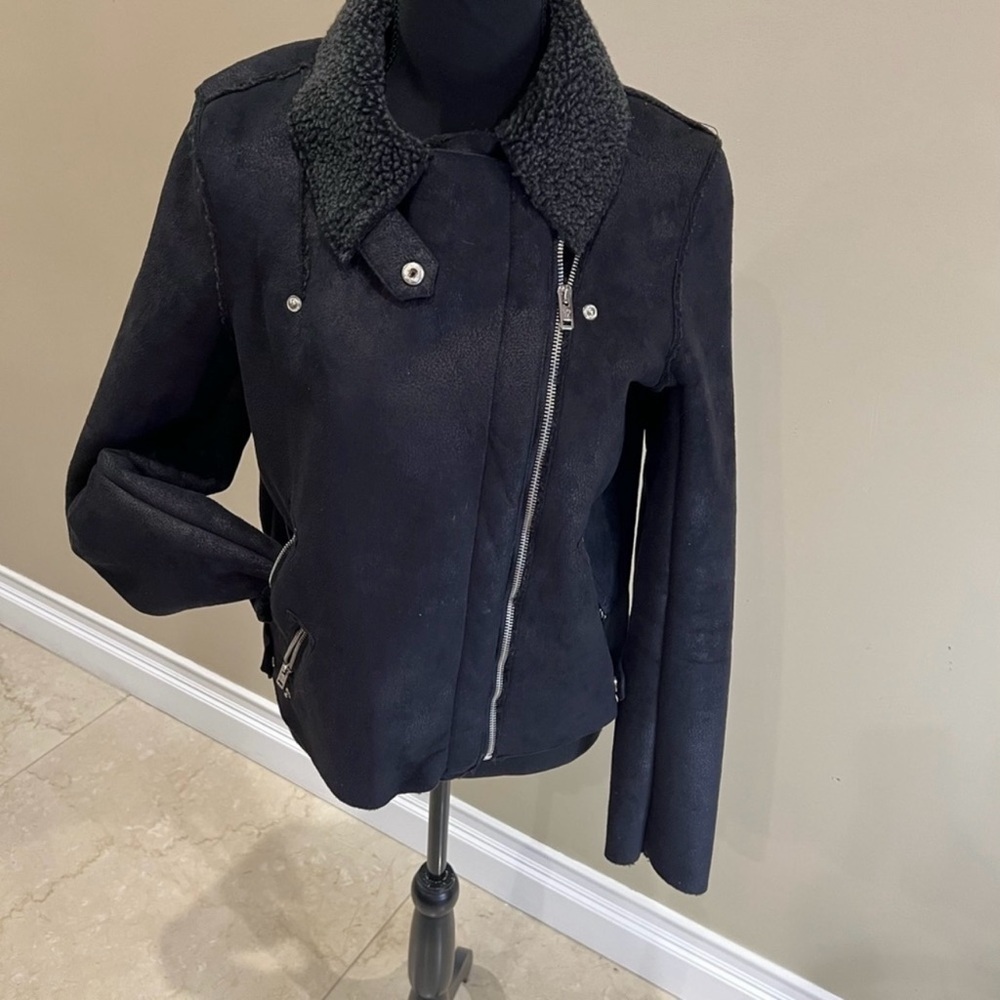 American Eagle 🦅 Outfitters Faux shearling jacket - Picture 4 of 6